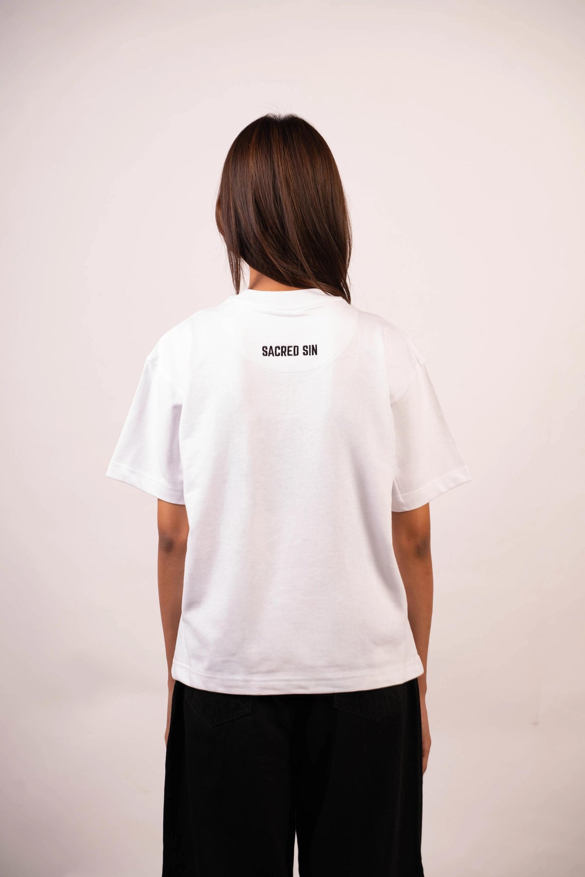 Bright White | Pantone 11-0601 TPX