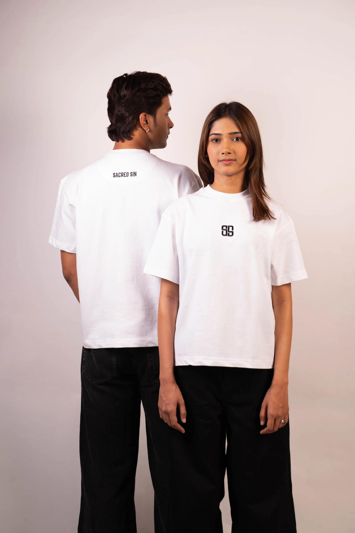Bright White | Pantone 11-0601 TPX