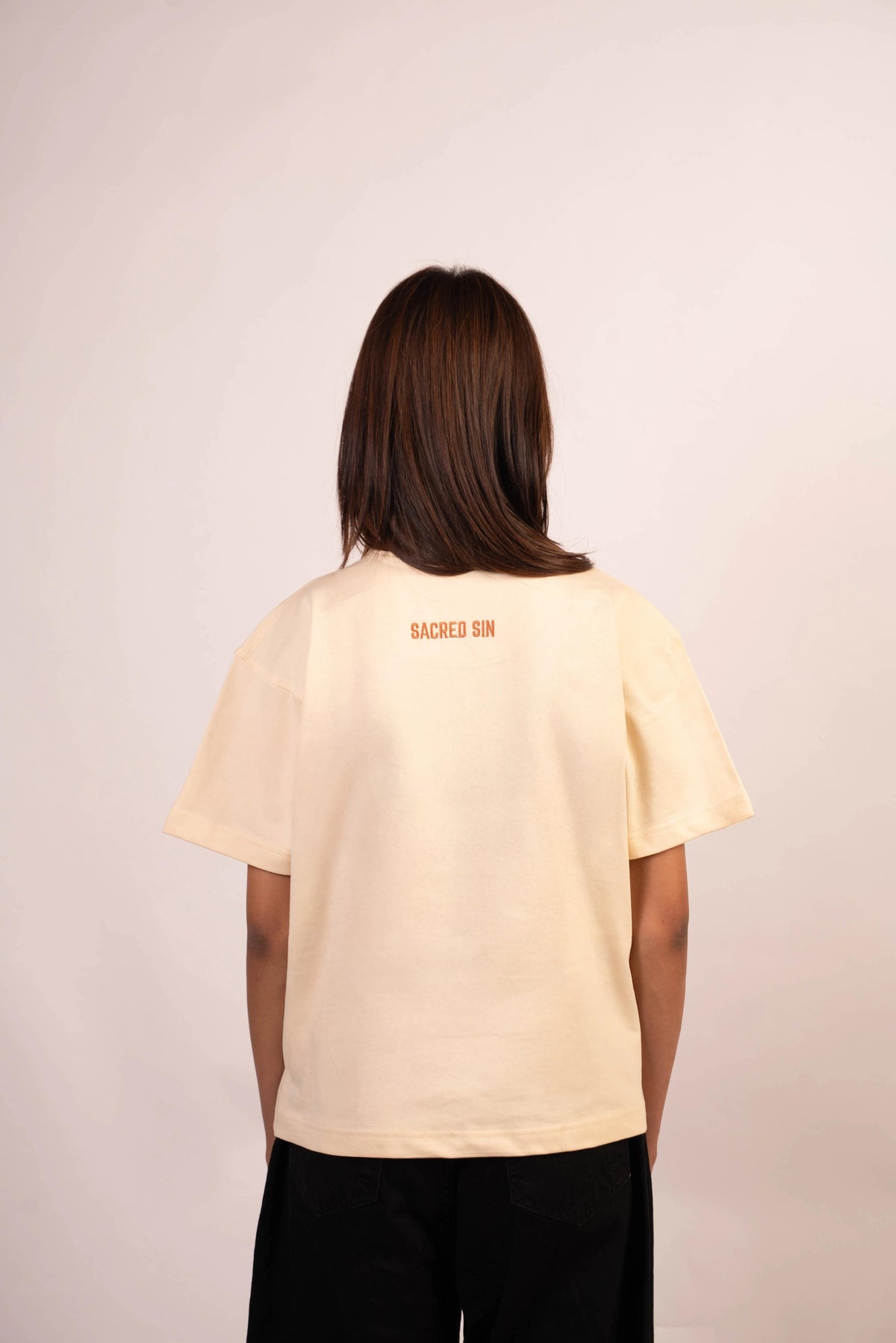 Butter Cream | Pantone 11-0110 TCX
